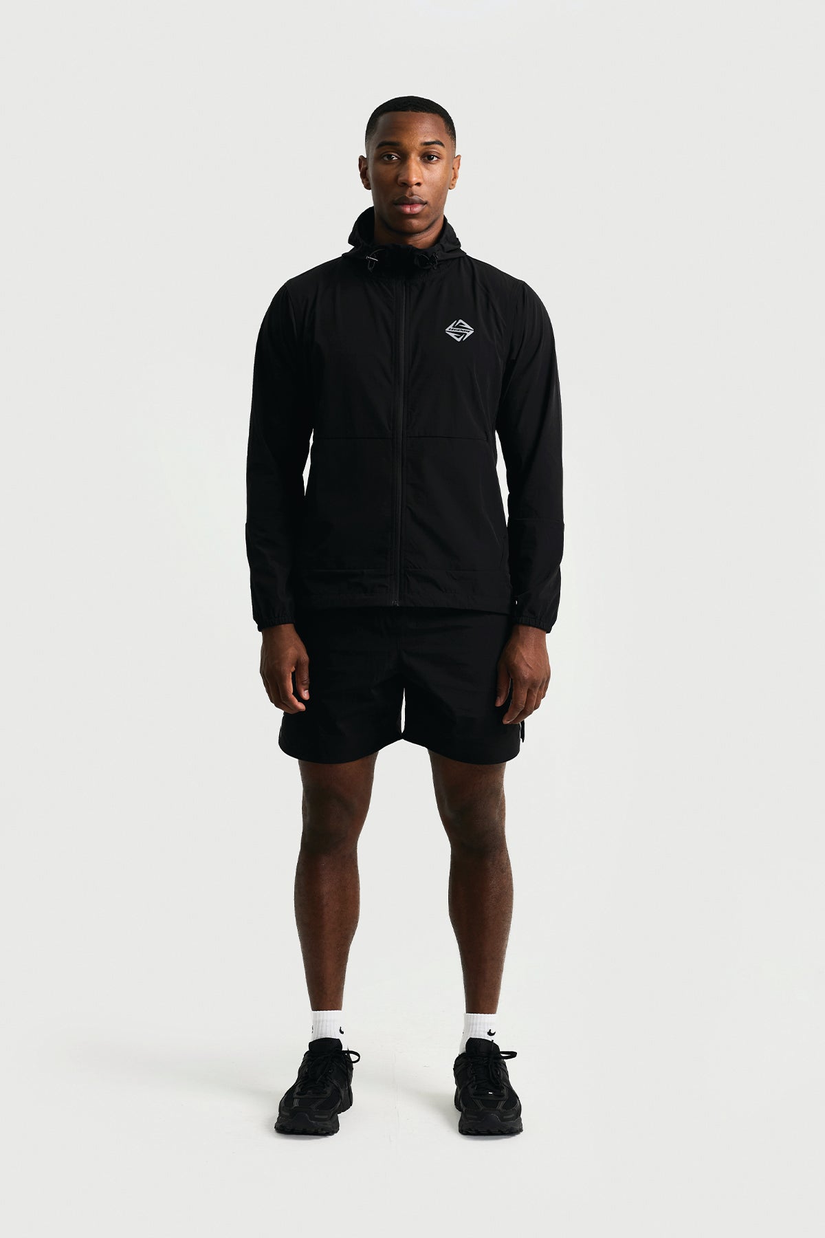 MOTION WINDBREAKER - BLACK