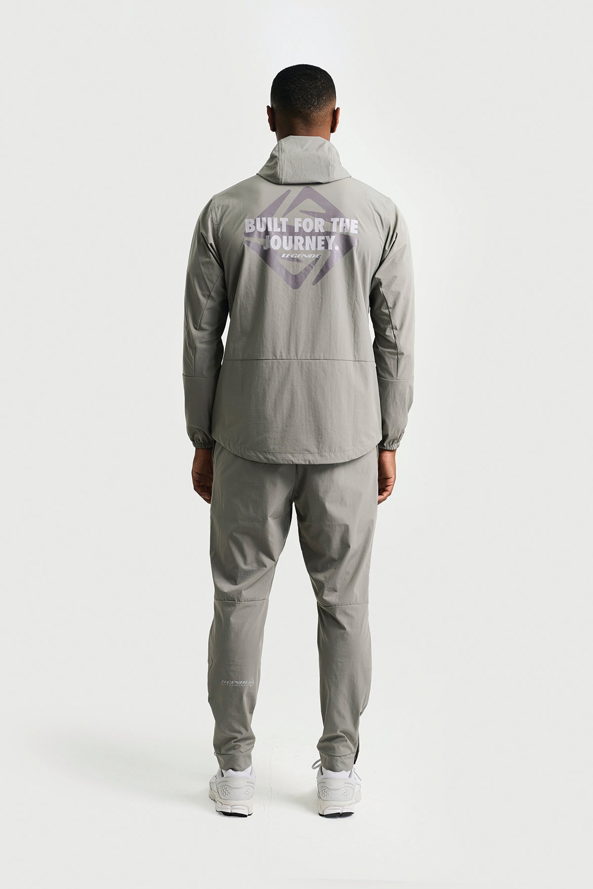 MOTION WINDBREAKER - GREY