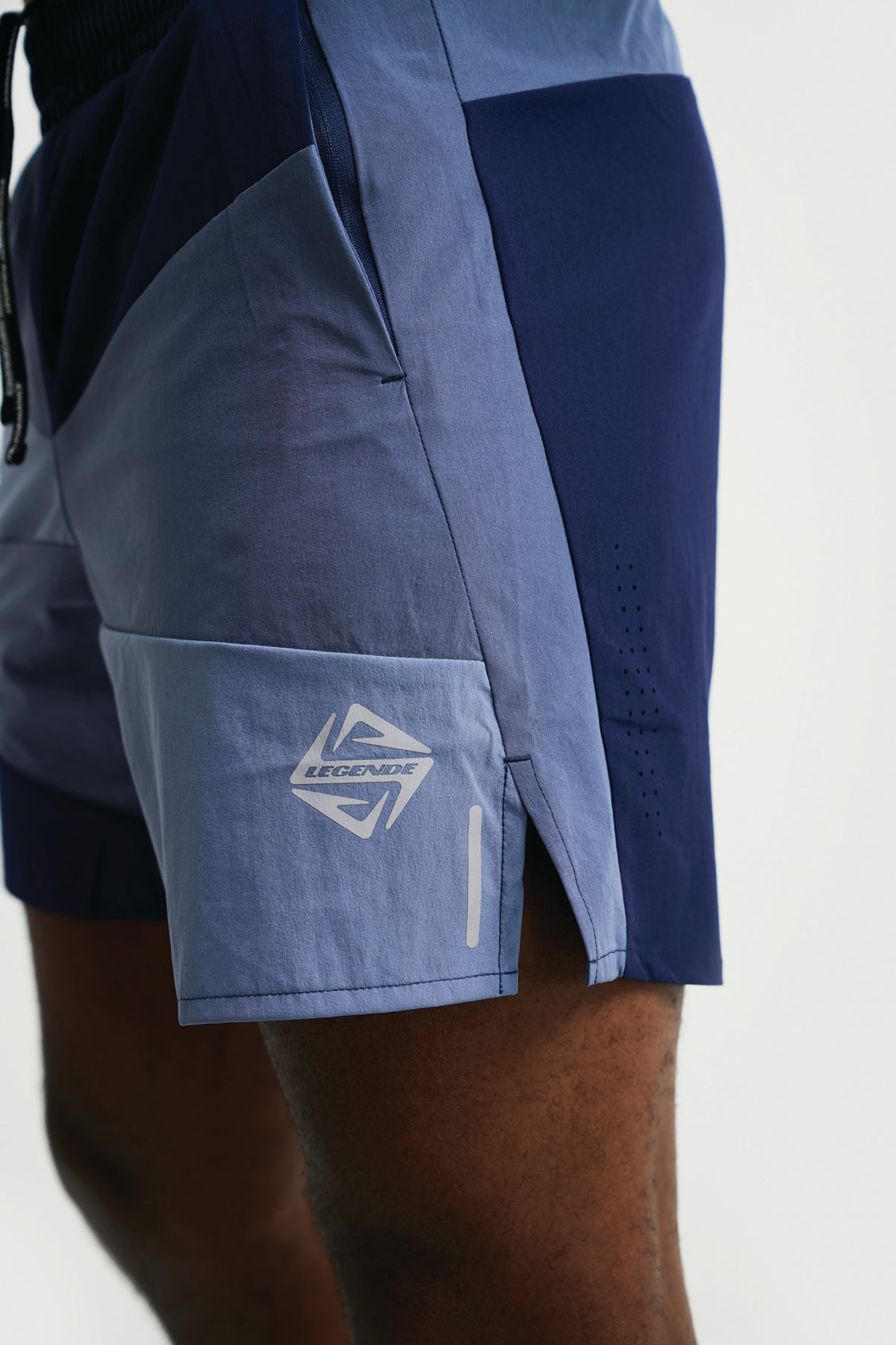 FRAGMENT SHORT - NAVY