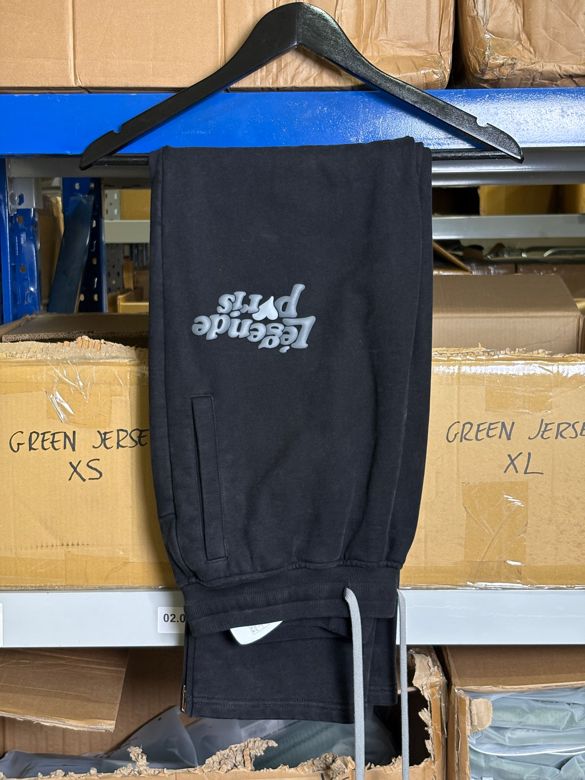 SAMPLE JOGGER 1