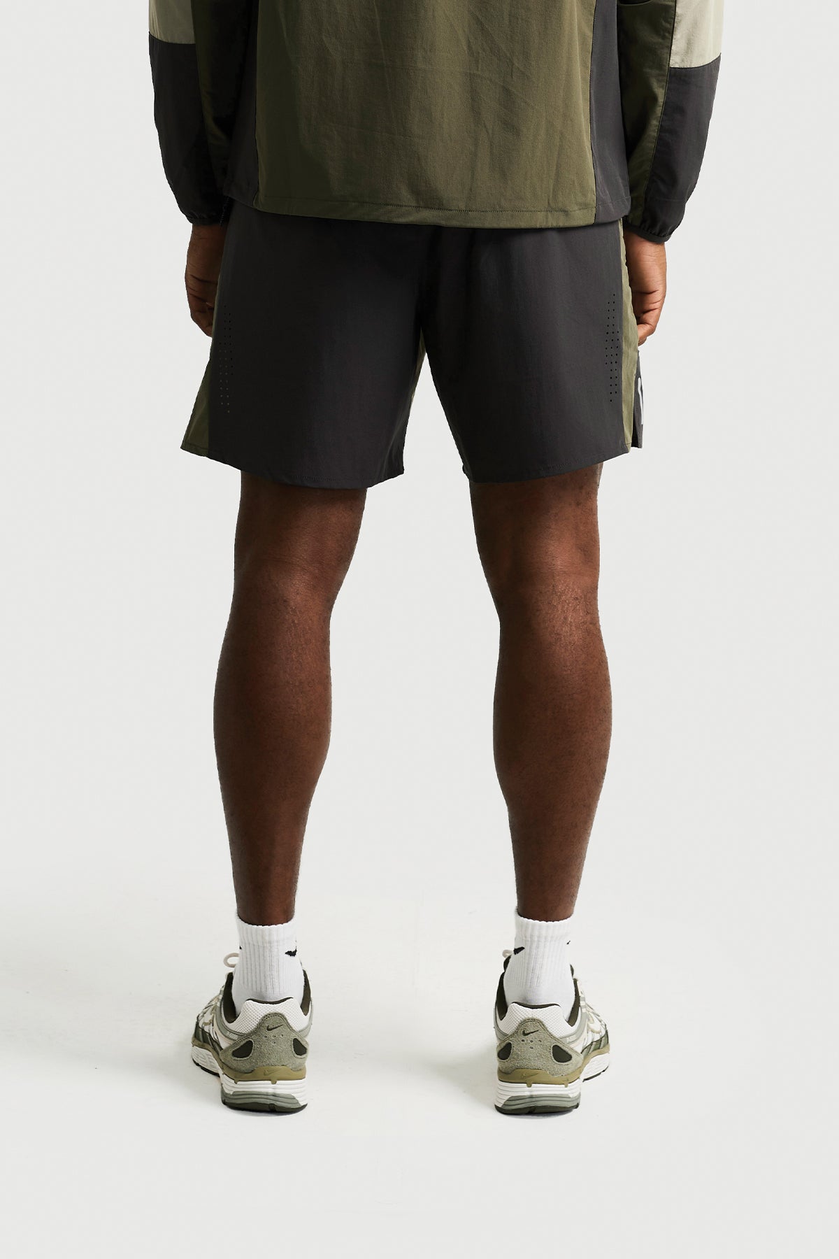 FRAGMENT SHORT - KHAKI