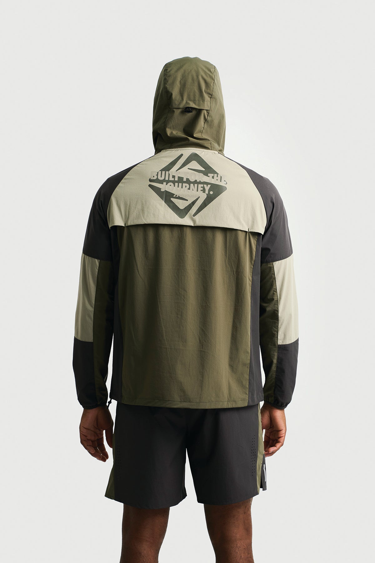 FRAGMENT WINDBREAKER - KHAKI
